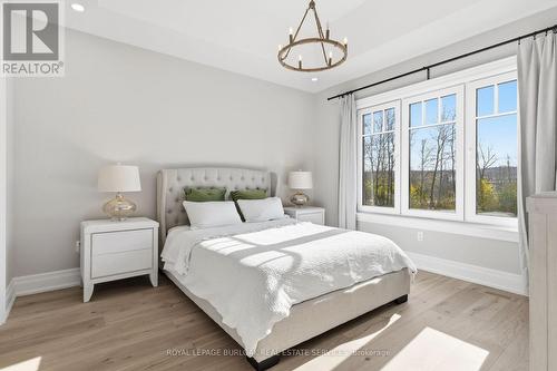7 Campview Road, Hamilton, ON - Indoor Photo Showing Bedroom