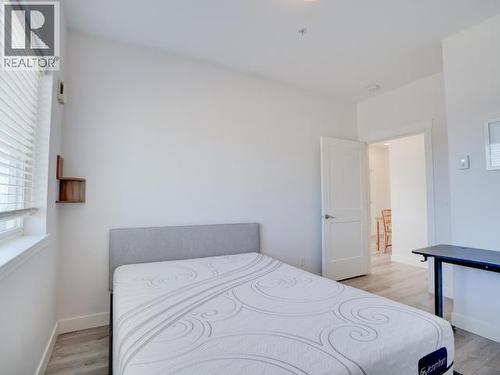 401-7175 Duncan Street, Powell River, BC - Indoor Photo Showing Bedroom