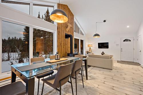 Salle à manger - 232 Ch. Des Monarques, Amherst, QC - Indoor Photo Showing Dining Room