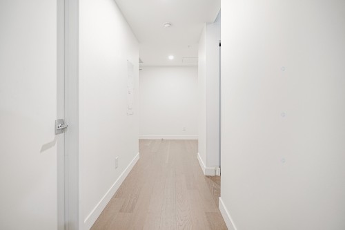 Hall d'entrée/Vestibule - 224-200 Boul. Marcel-Laurin, Montréal (Saint-Laurent), QC - Indoor Photo Showing Other Room