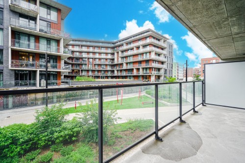 Terrasse - 224-200 Boul. Marcel-Laurin, Montréal (Saint-Laurent), QC - Outdoor