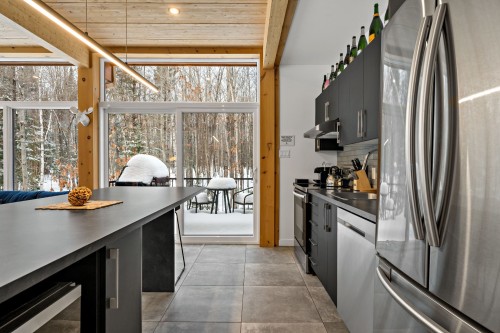 Cuisine - 161 Ch. Du Retour-Aux-Sources, Amherst, QC - Indoor Photo Showing Kitchen