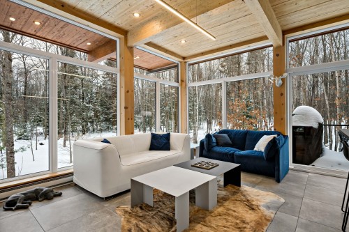 Salon - 161 Ch. Du Retour-Aux-Sources, Amherst, QC - Indoor Photo Showing Living Room