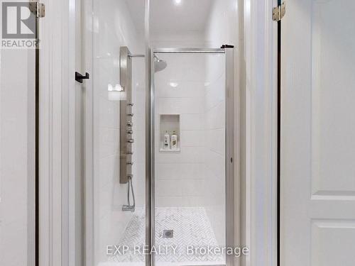 59 Lipscott Drive, Caledon, ON - Indoor Photo Showing Bathroom