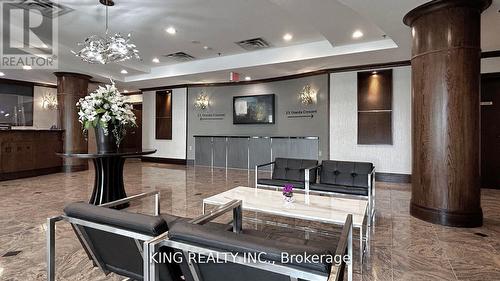 901 - 23 Oneida Crescent, Richmond Hill, ON - Indoor Photo Showing Other Room