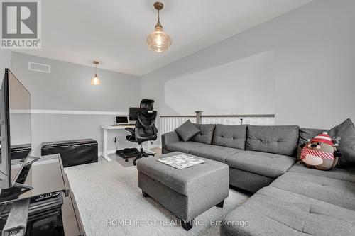 49 Feathers Crossing, St. Thomas, ON - Indoor Photo Showing Living Room