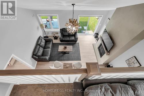 49 Feathers Crossing, St. Thomas, ON - Indoor