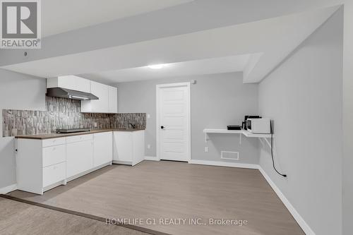 49 Feathers Crossing, St. Thomas, ON - Indoor Photo Showing Kitchen