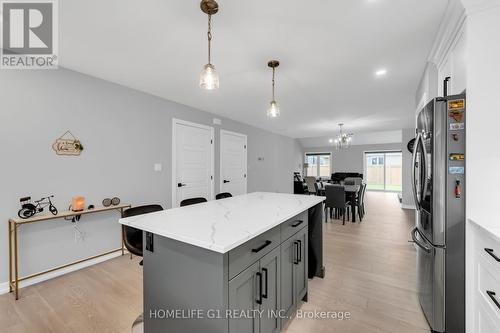 49 Feathers Crossing, St. Thomas, ON - Indoor Photo Showing Other Room