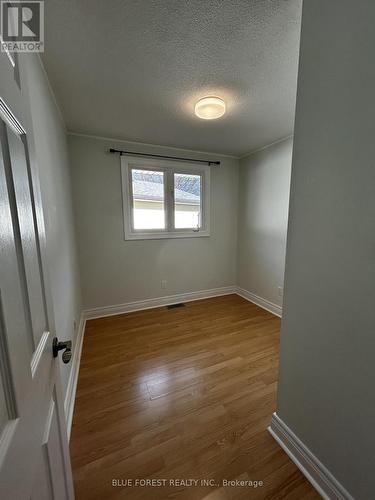 19 Constable Upper Street, London North (North I), ON - Indoor Photo Showing Other Room