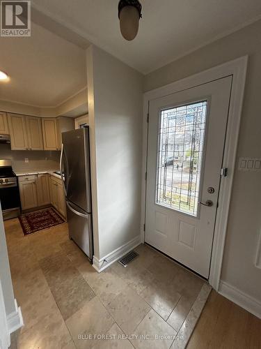 19 Constable Upper Street, London North (North I), ON - Indoor Photo Showing Kitchen