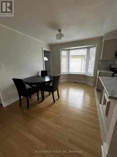 19 Constable Upper Street, London North (North I), ON - Indoor Photo Showing Dining Room