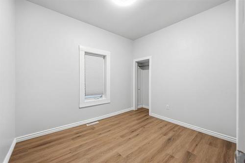 512 Walker Ave, Winnipeg, MB 