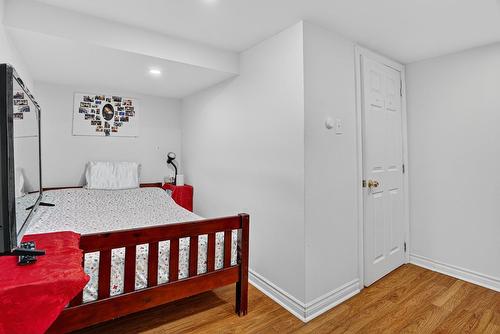 Chambre à coucher - 560 Rue Maugue, Montréal (L'Île-Bizard/Sainte-Geneviève), QC - Indoor Photo Showing Bedroom