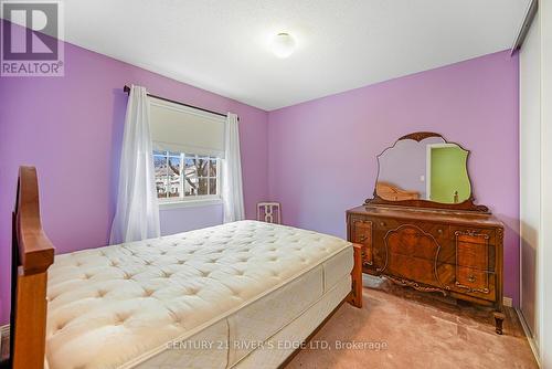 6 Sunnybrooke Drive, Ottawa, ON - Indoor Photo Showing Bedroom