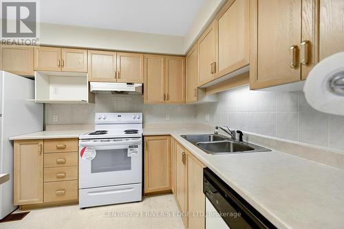 6 Sunnybrooke Drive, Ottawa, ON - Indoor Photo Showing Kitchen With Double Sink