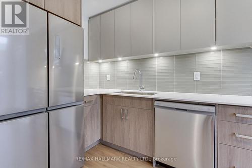 6 Turtle Island Road, Toronto, ON - Indoor Photo Showing Kitchen With Upgraded Kitchen