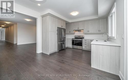 34 Falby Road, Brampton, ON - Indoor Photo Showing Kitchen