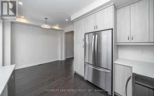 34 Falby Road, Brampton, ON - Indoor Photo Showing Kitchen