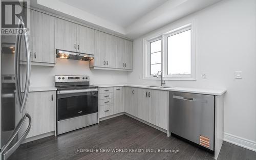 34 Falby Road, Brampton, ON - Indoor Photo Showing Kitchen