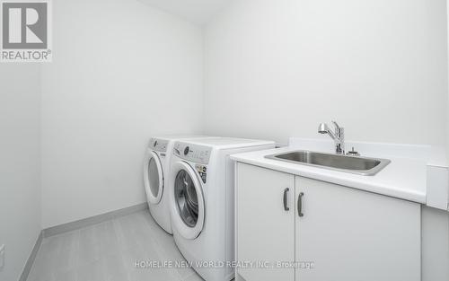 34 Falby Road, Brampton, ON - Indoor Photo Showing Laundry Room