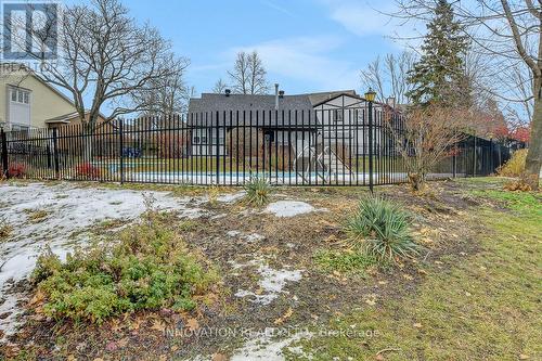 B - 216 Equestrian Drive, Ottawa, ON - Outdoor