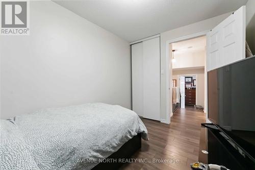 B - 1741 Lamoureux Drive, Ottawa, ON - Indoor Photo Showing Bedroom