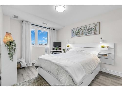 425-1489 Banwell Road, Windsor, ON 