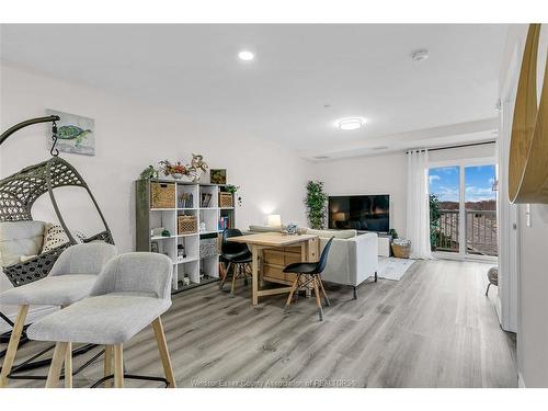 425-1489 Banwell Road, Windsor, ON 