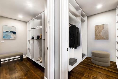 Walk-in closet - 303-5850 Av. Marc-Chagall, Côte-Saint-Luc, QC - Indoor Photo Showing Other Room