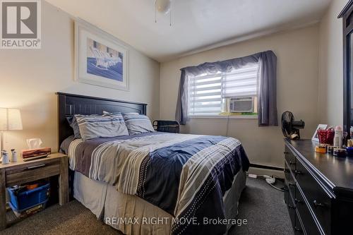 125 Schlueter Street, Cambridge, ON - Indoor Photo Showing Bedroom