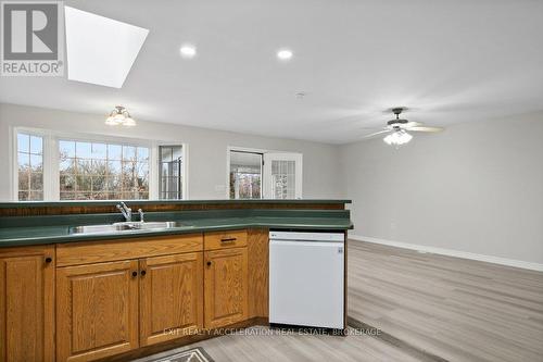 109 Beverly Street, Greater Napanee (Greater Napanee), ON - Indoor Photo Showing Kitchen With Double Sink