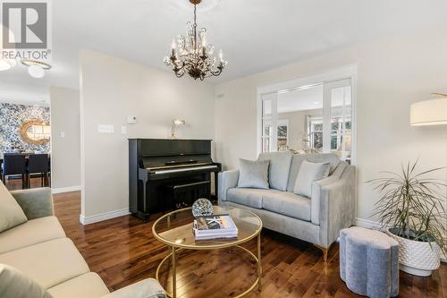 11 Oakley Place, St. John'S, NL - Indoor Photo Showing Living Room