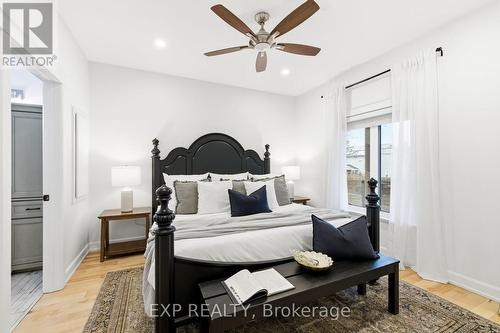 21 Hope Street N, Port Hope, ON - Indoor Photo Showing Bedroom