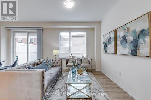 3334 Carding Mill Trail, Oakville, ON - Indoor Photo Showing Living Room