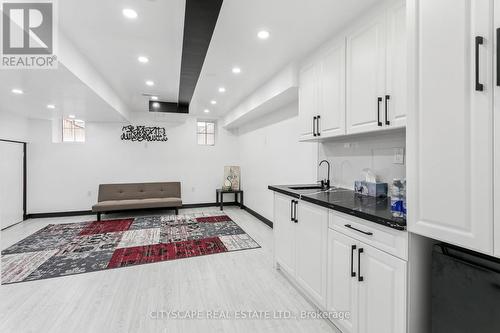 72 Finegan Circle, Brampton, ON - Indoor