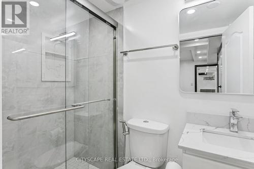 72 Finegan Circle, Brampton, ON - Indoor Photo Showing Bathroom