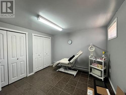 19 Temple Street, Fortune, NL - Indoor