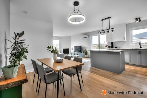 Salle à manger - 304-2420 Rue Henriette-Céré, Longueuil (Saint-Hubert), QC 