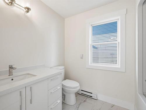 21 Zeppelin Crescent, Beechville, NS 