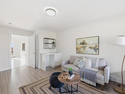 21 Zeppelin Crescent, Beechville, NS 