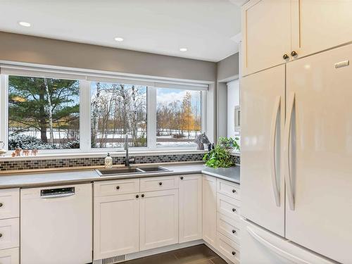 822 Cleveland Road, Windermere, NS - Indoor Photo Showing Kitchen With Double Sink