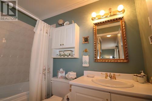 3 Catalina Place, St. John'S, NL - Indoor Photo Showing Bathroom