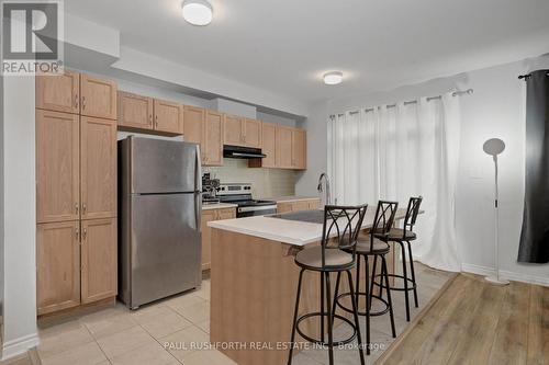 Kitchen - 422 Cope Drive, Ottawa, ON - Indoor Photo Showing Kitchen