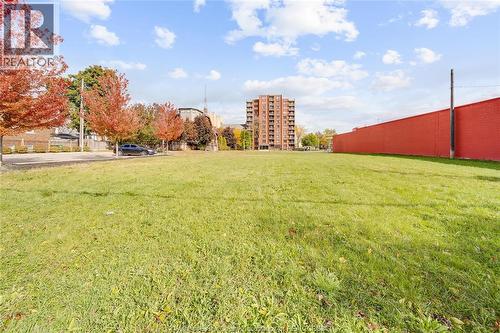 1181 Ouellette Avenue, Windsor, ON 