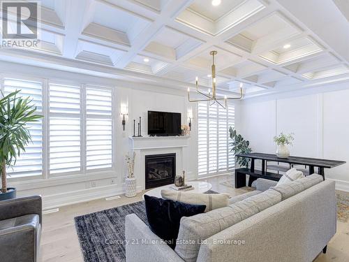 517 Kennedy Circle W, Milton (Cb Cobban), ON - Indoor Photo Showing Living Room With Fireplace