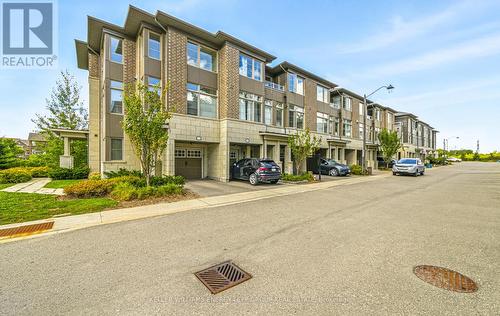 9 - 384 Arctic Red Drive, Oshawa (Windfields), ON - Outdoor