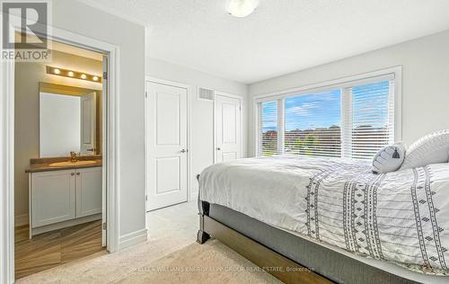 9 - 384 Arctic Red Drive, Oshawa (Windfields), ON - Indoor Photo Showing Bedroom