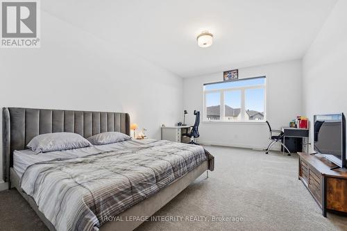 352 Monticello Avenue, Ottawa, ON - Indoor Photo Showing Bedroom