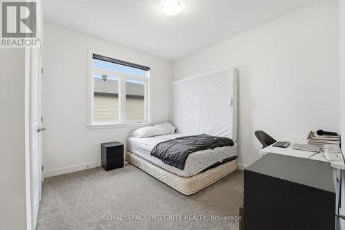 352 Monticello Avenue, Ottawa, ON - Indoor Photo Showing Bedroom
